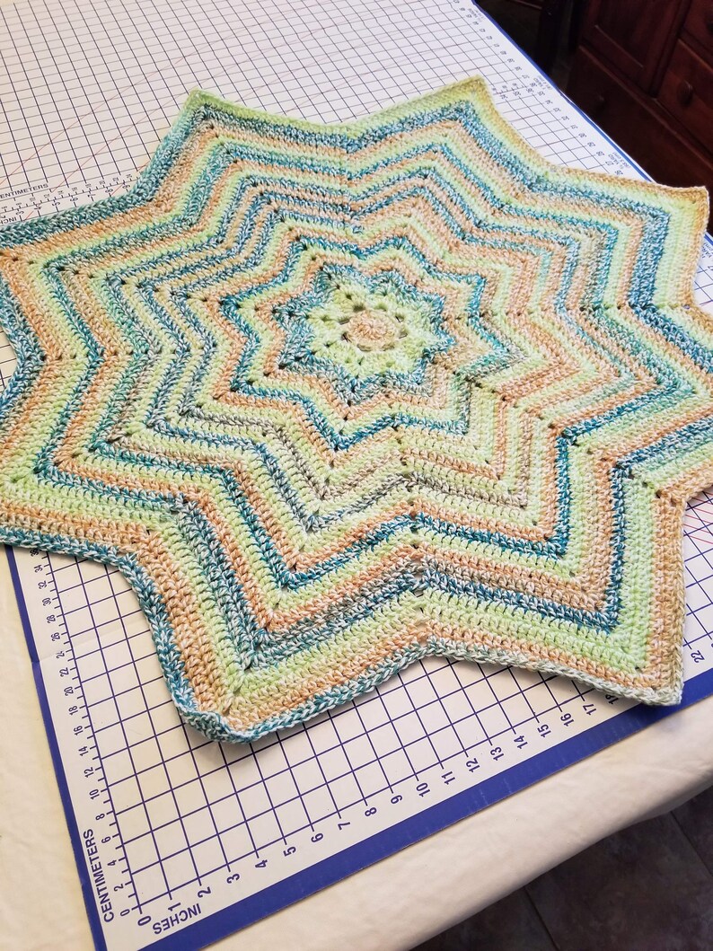 Hand crochet star baby blanket laprobe