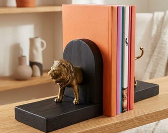 Boeksteunen leeuw, houten boekensteunen beer, boekensteunen panter, unieke dierenboekensteunen, plankdecor natuurlijk grenenhout, cadeau voor boekenliefhebbers