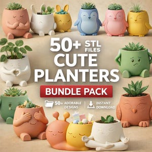 Op de afbeelding: Een verzameling kleurrijke, grillige plantenbakken in verschillende vormen, waaronder dieren en figuren, gevuld met vetplanten. De afbeelding bevat de tekst "50+ STL FILES CUTE PLANTERS BUNDLE PACK".