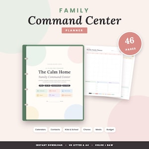 Pode incluir: Um planejador digital Family Command Center de 46 páginas com lombada verde. A capa apresenta o texto The Calm Home Family Command Center e inclui seções para calendários, contatos, escola, tarefas, refeições e orçamento em tamanho A4.