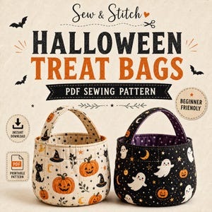 Può includere: Un cartamodello PDF per sacchetti porta dolcetti di Halloween intitolato Sew & Stitch. L'immagine mostra due cestini in tessuto trapuntato con manici: uno color crema con zucche arancioni, gatti neri e cappelli da strega, e uno nero con fantasmi bianchi e lune arancioni.