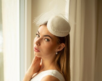 Bridal Pillbox Hat with veiling bow, City Hall Wedding Hat, Bridal Bow Hat, Modern Millinery Hat with bow, Winter Wedding Fur Felt Hat