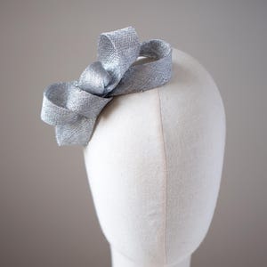 Bridal Bow Fascinator in Silver – Minimalist Wedding