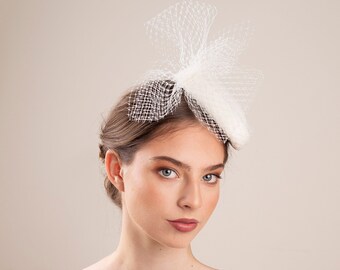 Bridal Pillbox Hat with netting bow, City Hall Wedding Hat, Bridal Bow Hat, Modern Millinery Hat with veiling, Winter Wedding Fur Felt Hat