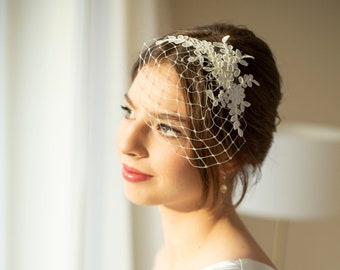 Floral lace birdcage veil in white or ivory, Short birdcage veil with lace, Wedding birdcage veil with floral lace headpiece