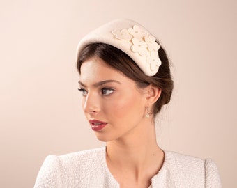 Wedding Wool Headband in cream colour, Vintage inspired Bridal Headband, Wedding Half Hat in Cream Wool