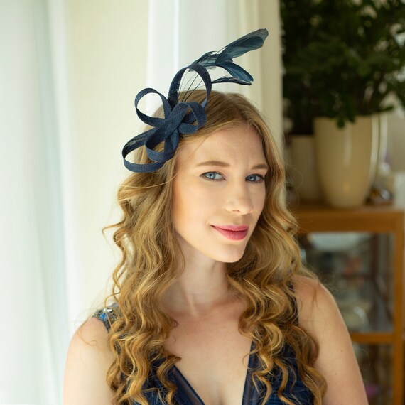 Navy fascinator with feathers for wedding guest, bridesmaids feather headpiece, women fascinator in dark blue