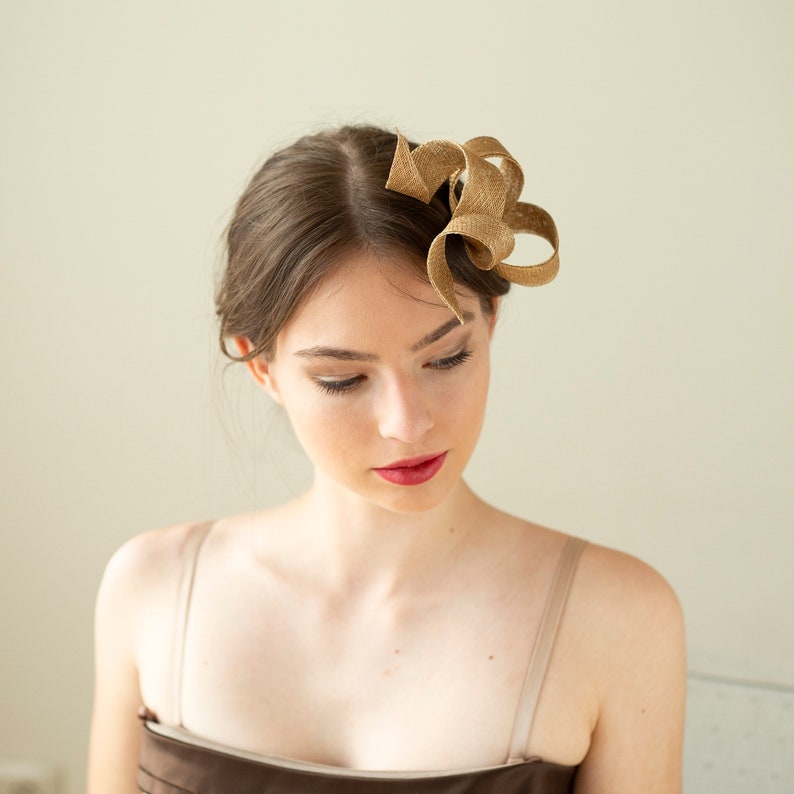 Gold bow and swirls bridal fascinator, gold wedding guest fascinator, woman fascinator, couture millinery headpiece image 3