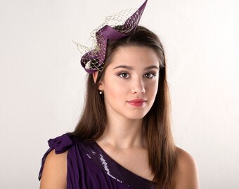 Aubergine swirl fascinator with gold veiling, wedding guest fascinator in eggplant, women fascinator on headband, wedding headpiece