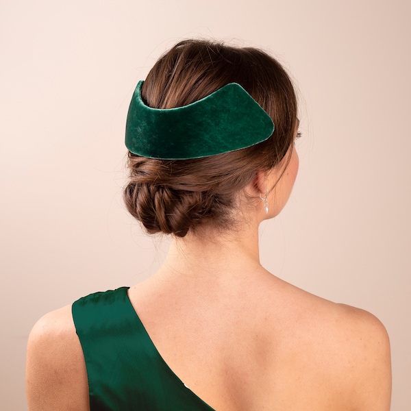 Tocado de moño de terciopelo verde oscuro, tocado nupcial verde oscuro para la parte posterior de la cabeza, Millinery Bandeau de inspiración vintage, Bandeau de la década de 1950