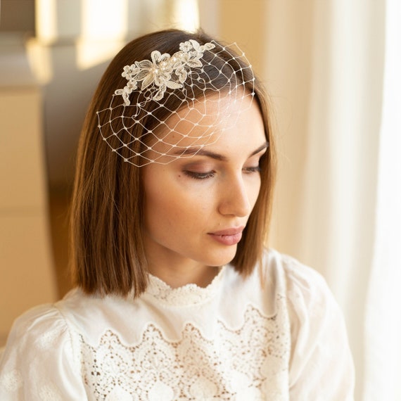 Small Ivory Birdcage Veil With Lace & Swarovski Pearls  display picture 1