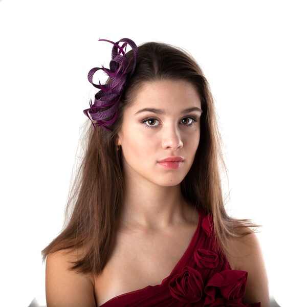 Aubergine curled feather fascinator, wedding guest fascinator in eggplant, women fascinator in eggplant, handmade elegant headpiece