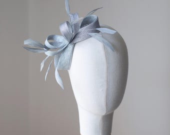 Metallic Silver Bow Fascinator, Wedding Headpiece with Silver Feathers, Formal Feather Hairpiece