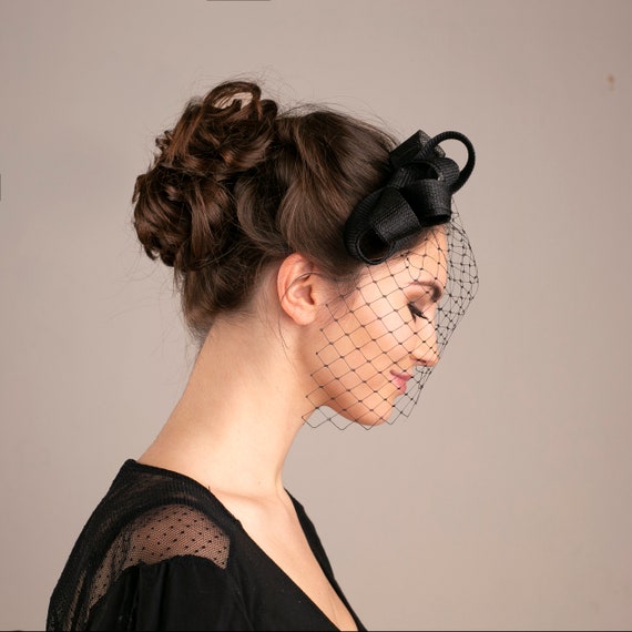 headpiece with netting