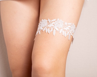 Bridal white lace garter, floral lace wedding garter, garter gift for bride