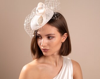 Veiled Bridal Hat with Bow in ivory, Wedding Bow Pillbox Hat, Sinamay Bridal Hat with Veil, Women Hat with dotted birdcage in ivory