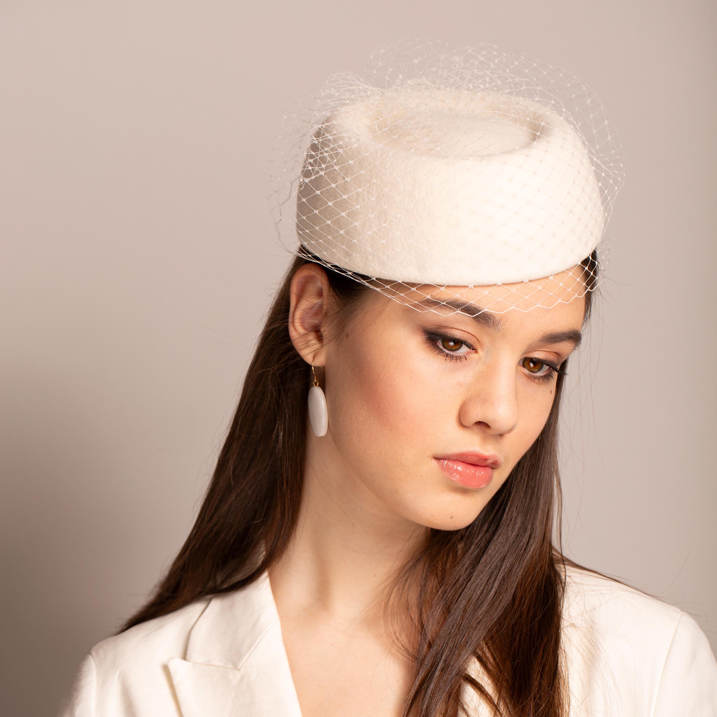 Vintage Velvet Birdcage Hat Beret Large 1950\'s Party‎ Theater Derby Brown Vintage Straw Hat Collection: Ladies Fashion Hats, Easter  main image 2