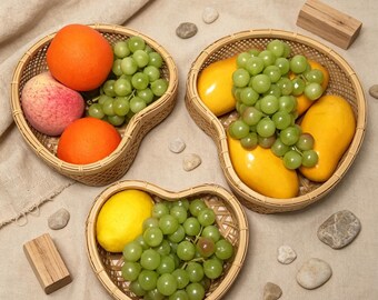 Handgewebter herzförmiger Bambuskorb, natürliche Obstschalen-Set, rustikale Weidenaufbewahrung, Boho Wohnkultur, handgemachtes Geschenk, umweltfreundlicher Korb