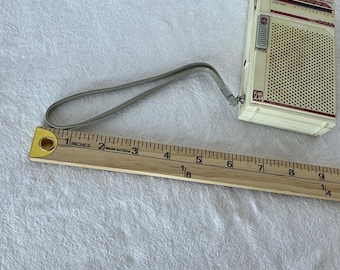 Philips Vintage AM FM Portable Radio Receiver D1200 Cream Small Handheld