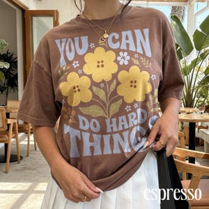 Positieve aanmoediging T-shirt met grafische print, inspirerend T-shirt voor leraren, kleding voor zelfvertrouwen in de klas, Comfort Colors® cadeau-T-shirt afbeelding 7