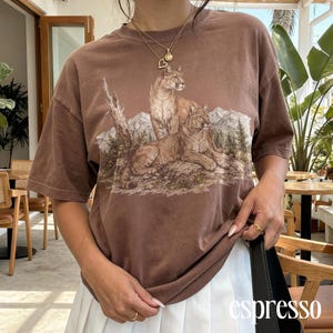 Klassisches T-Shirt mit Berglöwen-Motiv, Wildtier-Shirt mit Puma-Motiv, Vintage-Western-Abenteuer-Top, Comfort Colors® Tiergeschenk-T-Shirt Bild 7