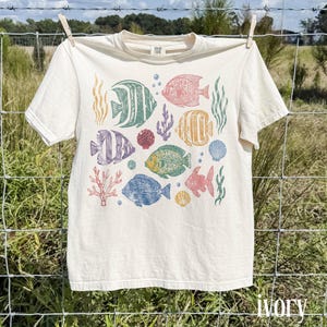 Y2K Tropical Fish Graphic Tee Gift, Reef Aquarium Wildlife Shirt, Retro Coastal Aesthetic Top, Comfort Colors® Ocean Gift Tee