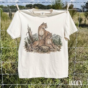 Klassisches T-Shirt mit Berglöwen-Motiv, Wildtier-Shirt mit Puma-Motiv, Vintage-Western-Abenteuer-Top, Comfort Colors® Tiergeschenk-T-Shirt Bild 4