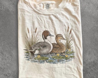 Retro nordlig stjärtandstjärtandströja med grafik, våtmarksvattenfågelnaturströja, vintage fågelskådningstopp, Comfort Colors® ankagåva