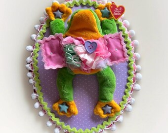 Handmade Frog Plush Wall Decor – Quirky Oddity Wooden Plaque Art