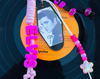 Llavero rosa de Elvis de los años 50