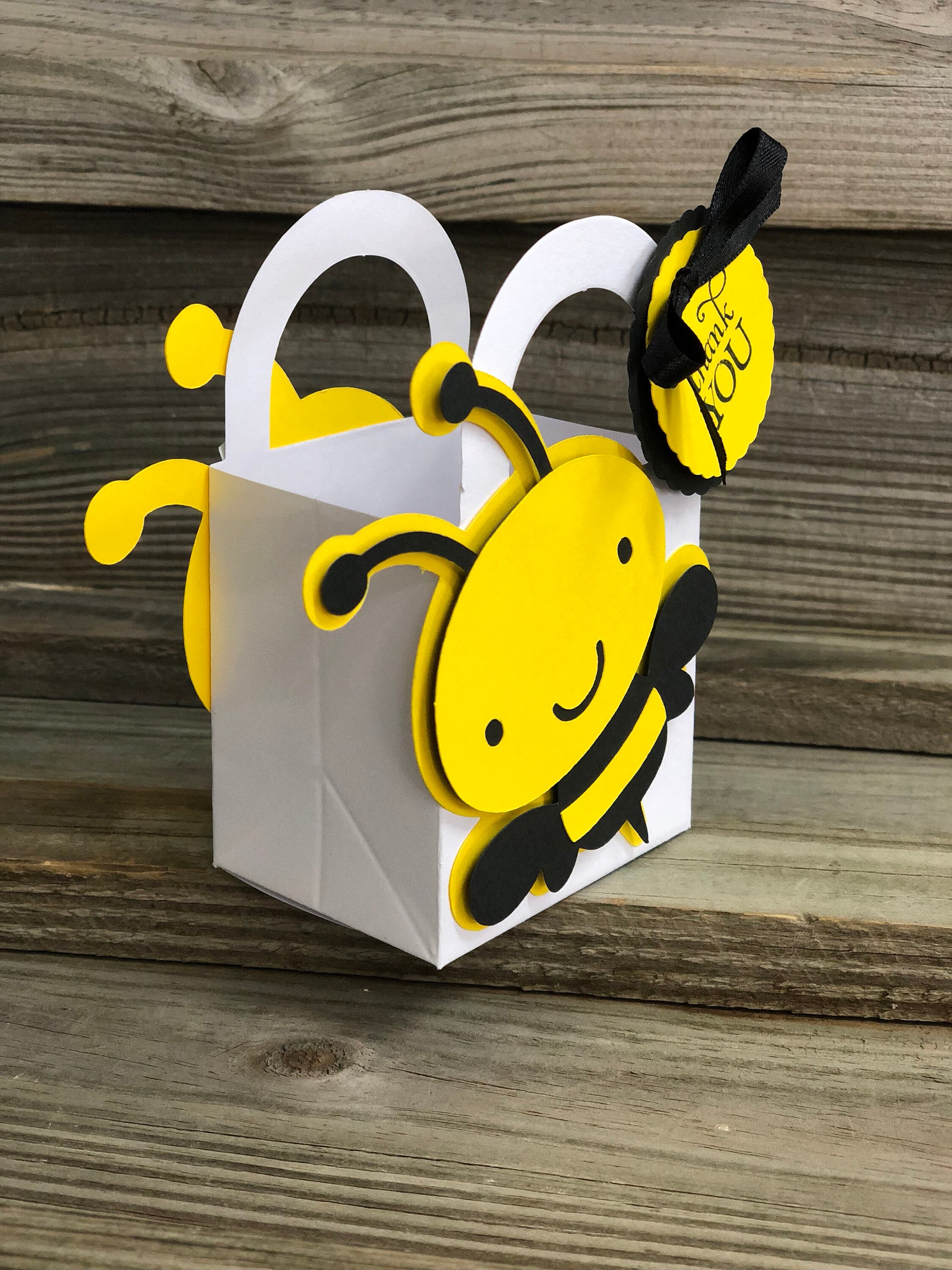 Honey Bee Favor Box / Honey Bee Candy Box / Honey Bee Party