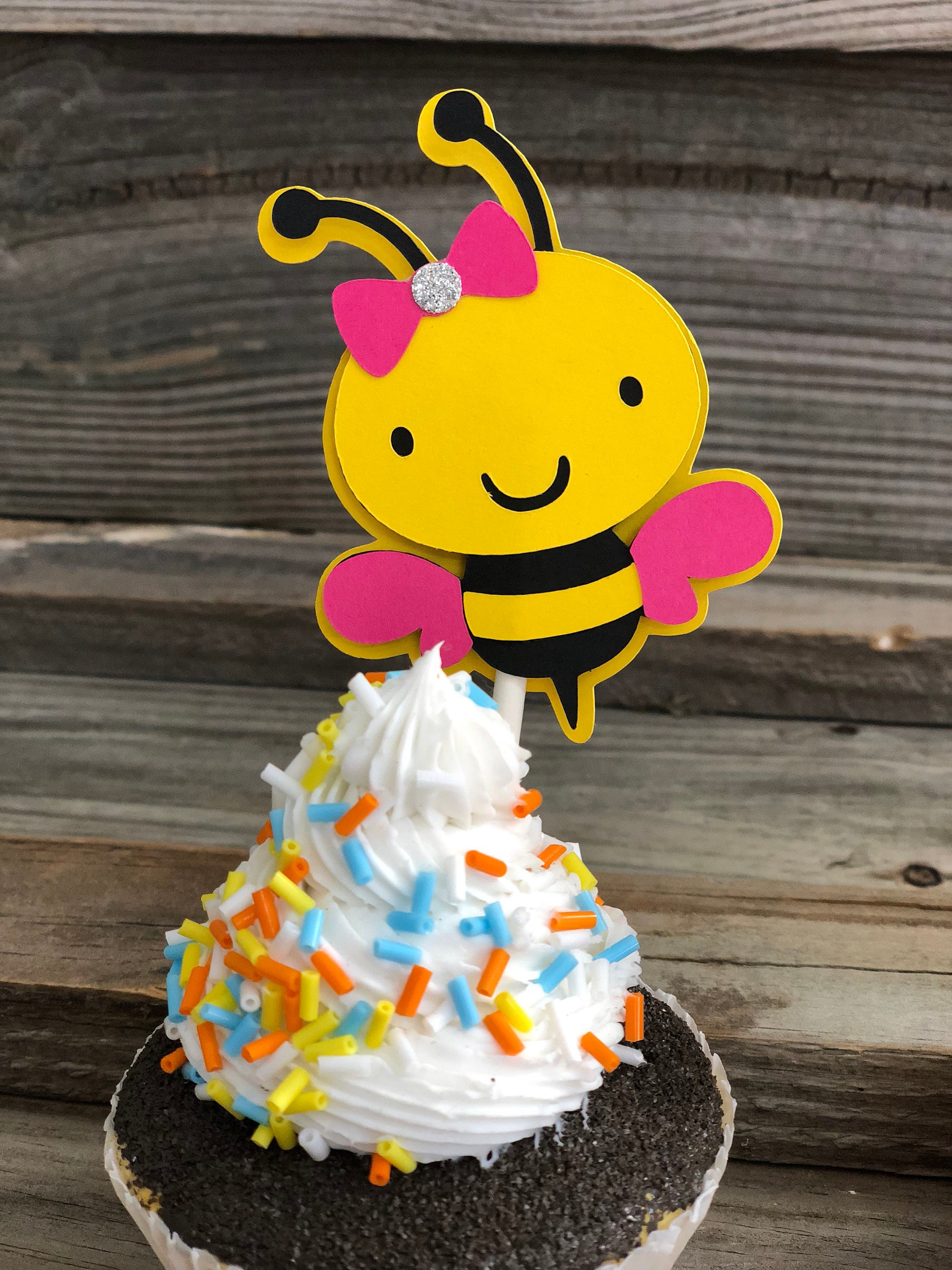 Set of 12 - Yellow, Black & Fuchsia BUMBLE BEE Cupcake Toppers - Baby  Shower/Birthday Party - Decorations/Favors/Centerpiece - Girl Bee