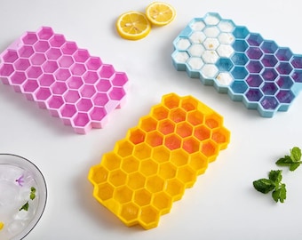 37 Cavity Honeycomb Silicone Mold with Lid – Baking, Chocolate, Resin, Soap, Candle, Fondant, Ice
