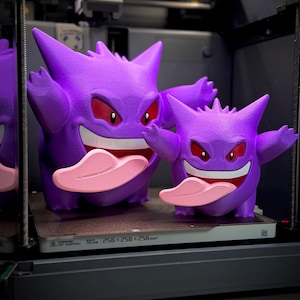 Gengar raamdecoratie 3D-print | Pokémon raamfiguren | Spook anime decoratie | Gaming setup | 15 cm x 23 cm