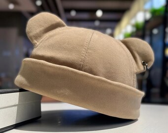 Beanie met doorboorde berenoor | Beige katoenen vissershoed