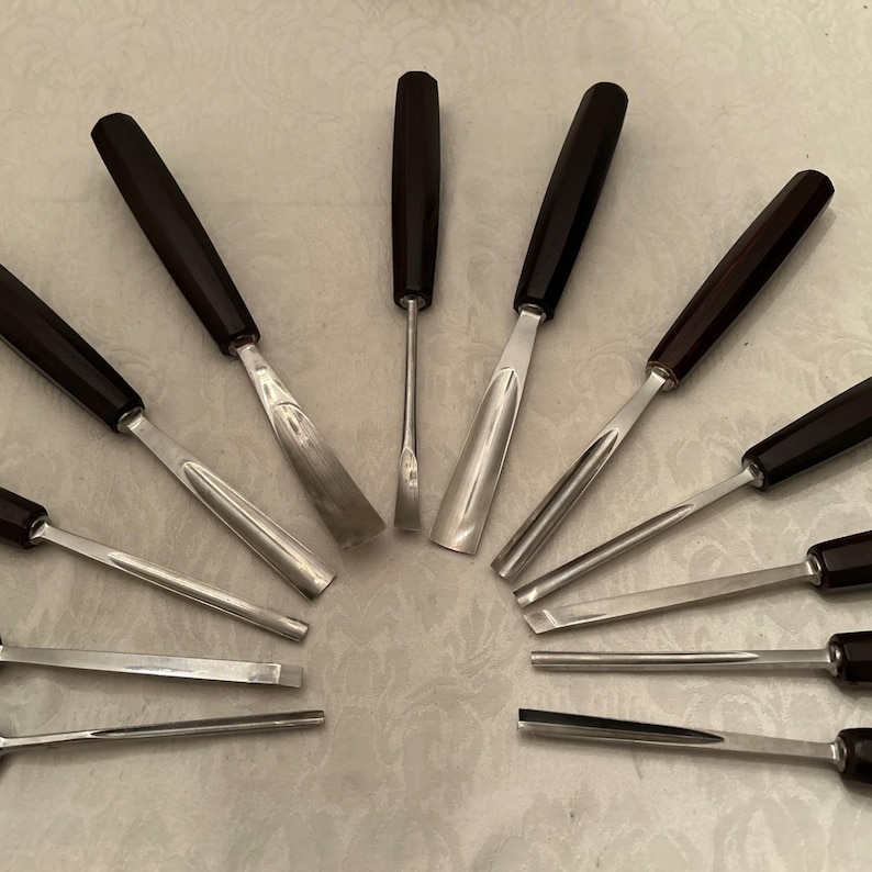 12 Gouge Carving Set W / Etui. Hand Made Professionell Geschärft Bild 1