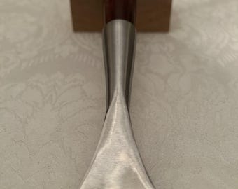 Gubia de tallado de encaje Home Forged n.° 3 / 52 mm. Excelente estado. Punta afilada tipo cola de pez.