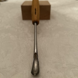 Gubia para tallar cucharas Pfeil Swiss Made n.° 9a / 10 mm, afilada, nueva, de stock antiguo.