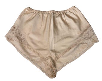 VTG Christian Dior dusty pink tap shorts, pants, lingerie, lacy bottom. Sz 4