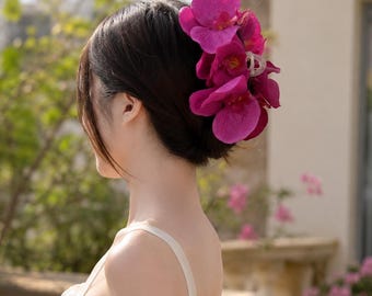Übergroße Haarspange mit magentafarbener Orchideenmotiv, tropisches Brautaccessoire