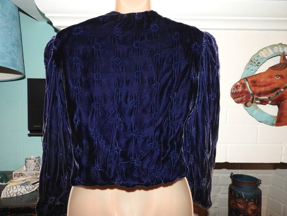 Unique Victorian/Edwardian Blue Textured Velvet J… - image 3