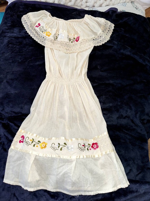 EMBROIDERED Ruffled GAUZE PEASANT Dress w/ Lace &… - image 5