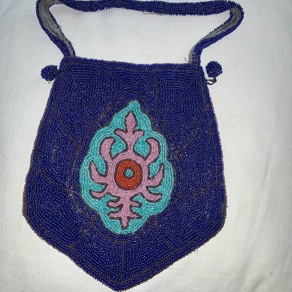 20s/30s Beautifully BEADED BAG With Tiny Mirror In