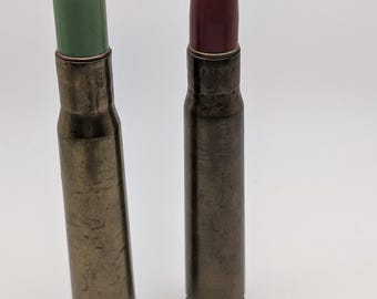 Par de encendedores de arte de trinchera de la Segunda Guerra Mundial: casquillos de latón, KS 43 LS 43 (1943)