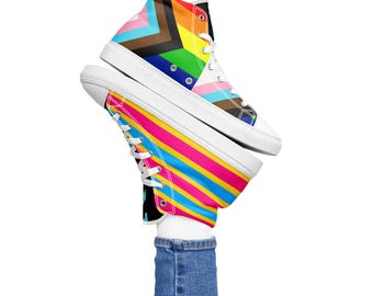 Zapatillas altas de lona Rainbow Pride / Zapatillas vibrantes para el mes del Orgullo LGBT, calzado colorido de moda queer / Zapatillas altas cómodas para el desfile del Orgullo