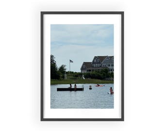 Póster de nadadores en el muelle del lago / Cuadro para pared de casa de playa