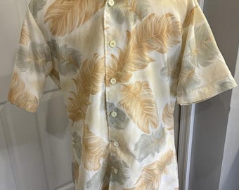 Vintage Golden Arrow Men’s Hawaiian Camp Shirt Size M Yellow Feather print