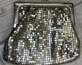 Vintage Duramesh Silver Mesh Coin Purse with Original Box