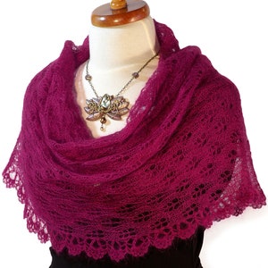 SINA Loop Shawl PDF Manual image 1