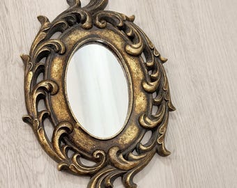 Barocker Rokoko Ovaler Wandspiegel Verzierter Goldrahmen